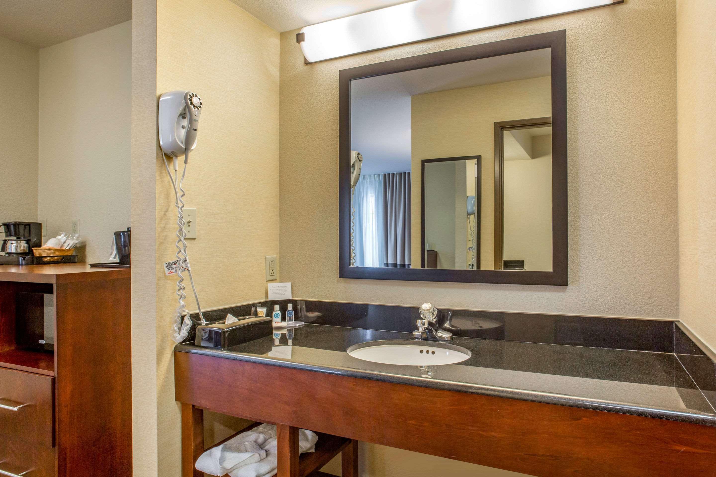 Comfort Inn רדווד סיטי מראה חיצוני תמונה